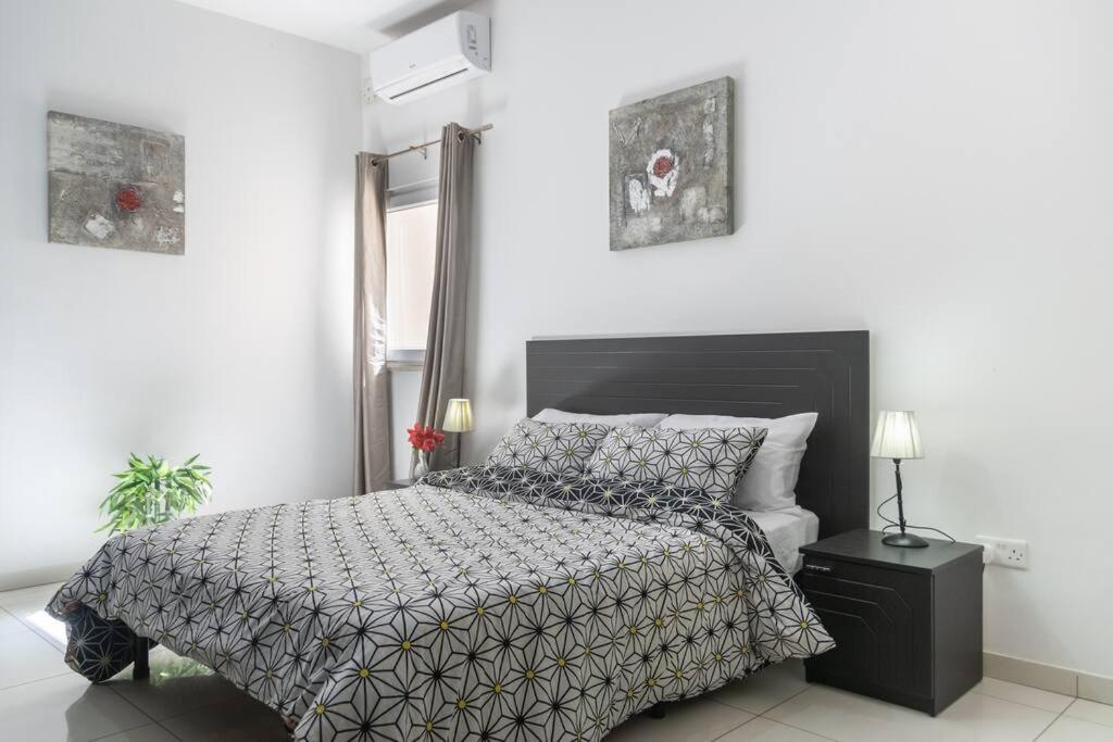 Modern Apt. Close To The Square Σεντ Πόλς Μπέι Εξωτερικό φωτογραφία