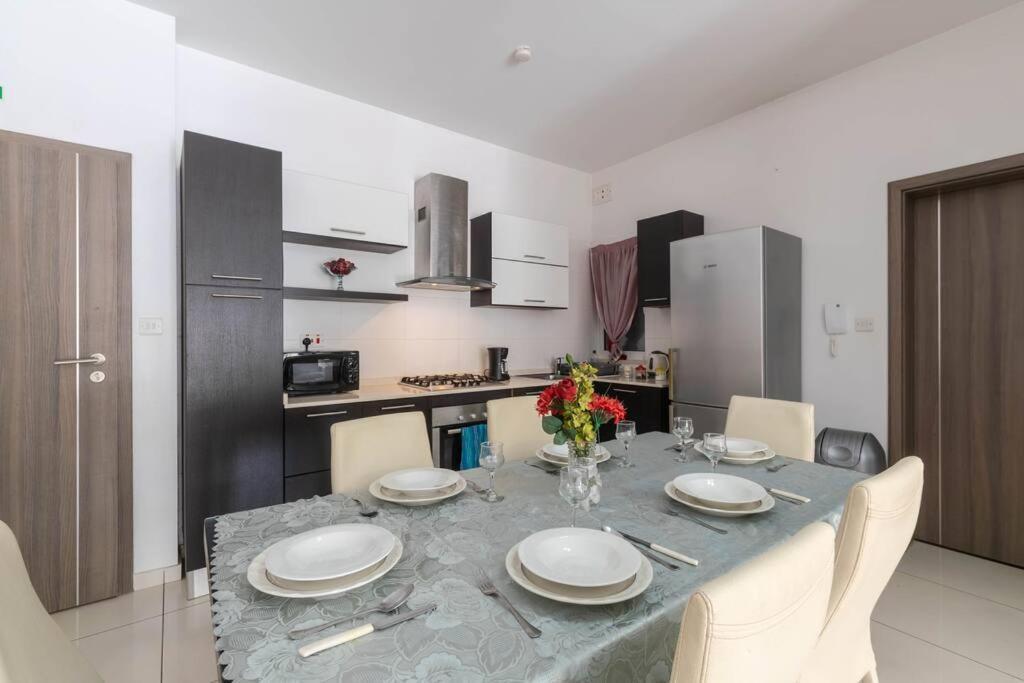 Modern Apt. Close To The Square Σεντ Πόλς Μπέι Εξωτερικό φωτογραφία