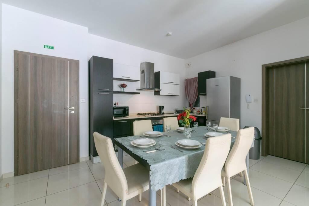 Modern Apt. Close To The Square Σεντ Πόλς Μπέι Εξωτερικό φωτογραφία